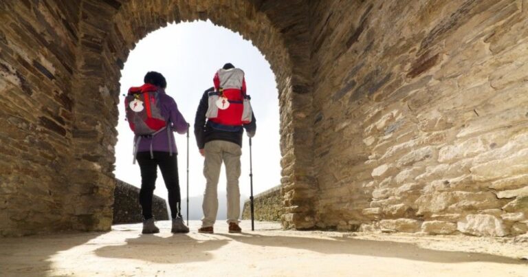 camino de santiago accompanied