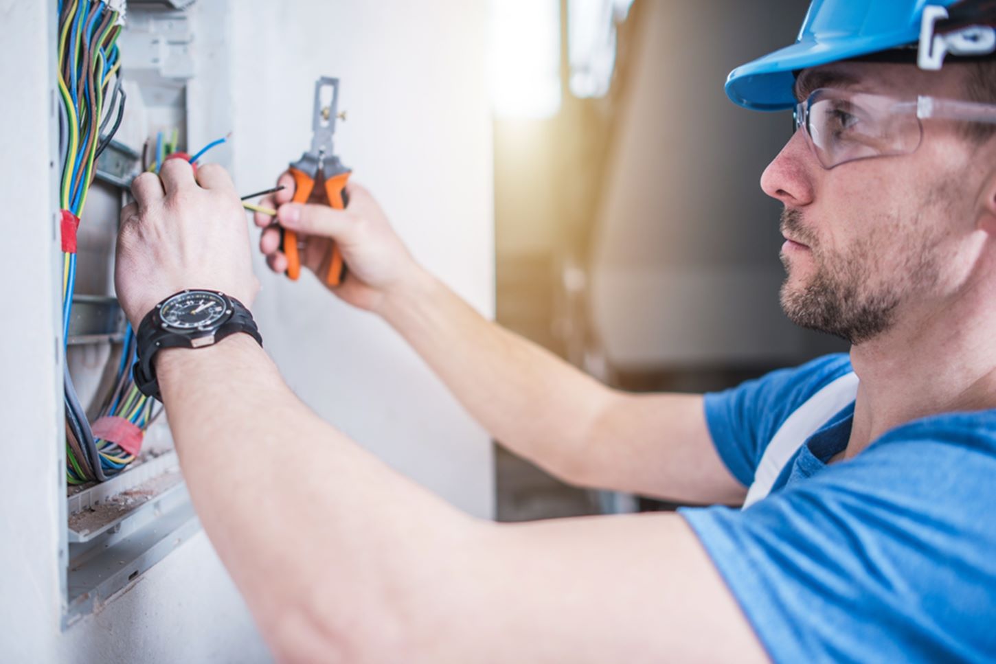 Electric Technician Job