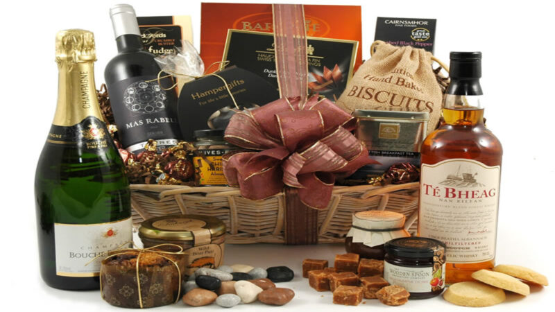 Corporate Christmas Hampers – What You Must Learn