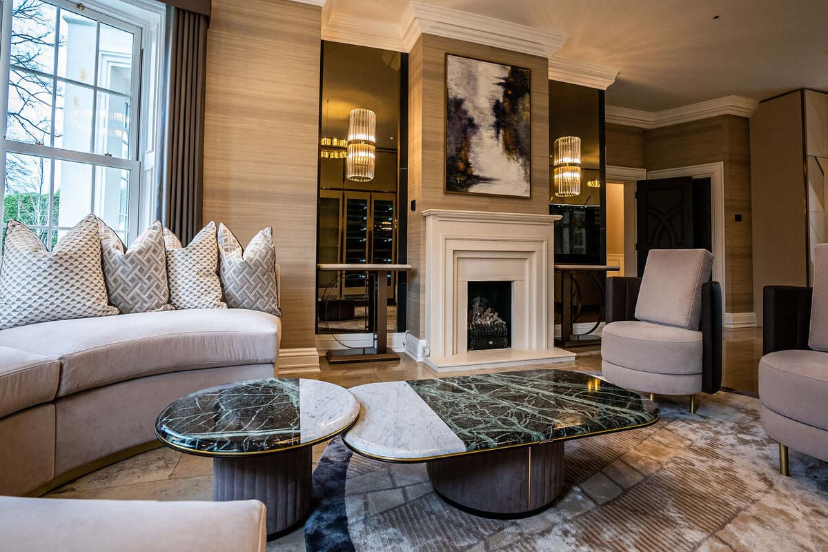 5Italian Furniture Shop (1)