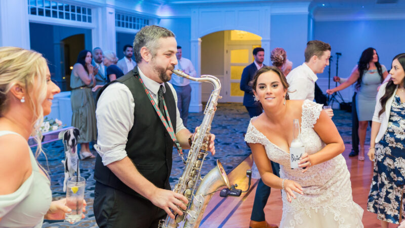All You Want To Learn About The Wedding Reception Entertainment