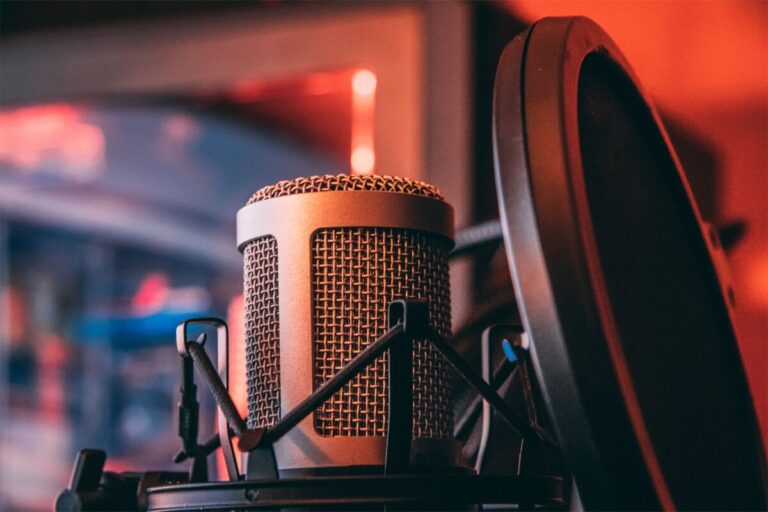 Find What A Pro Has To Say On The Sound Equipment Hire