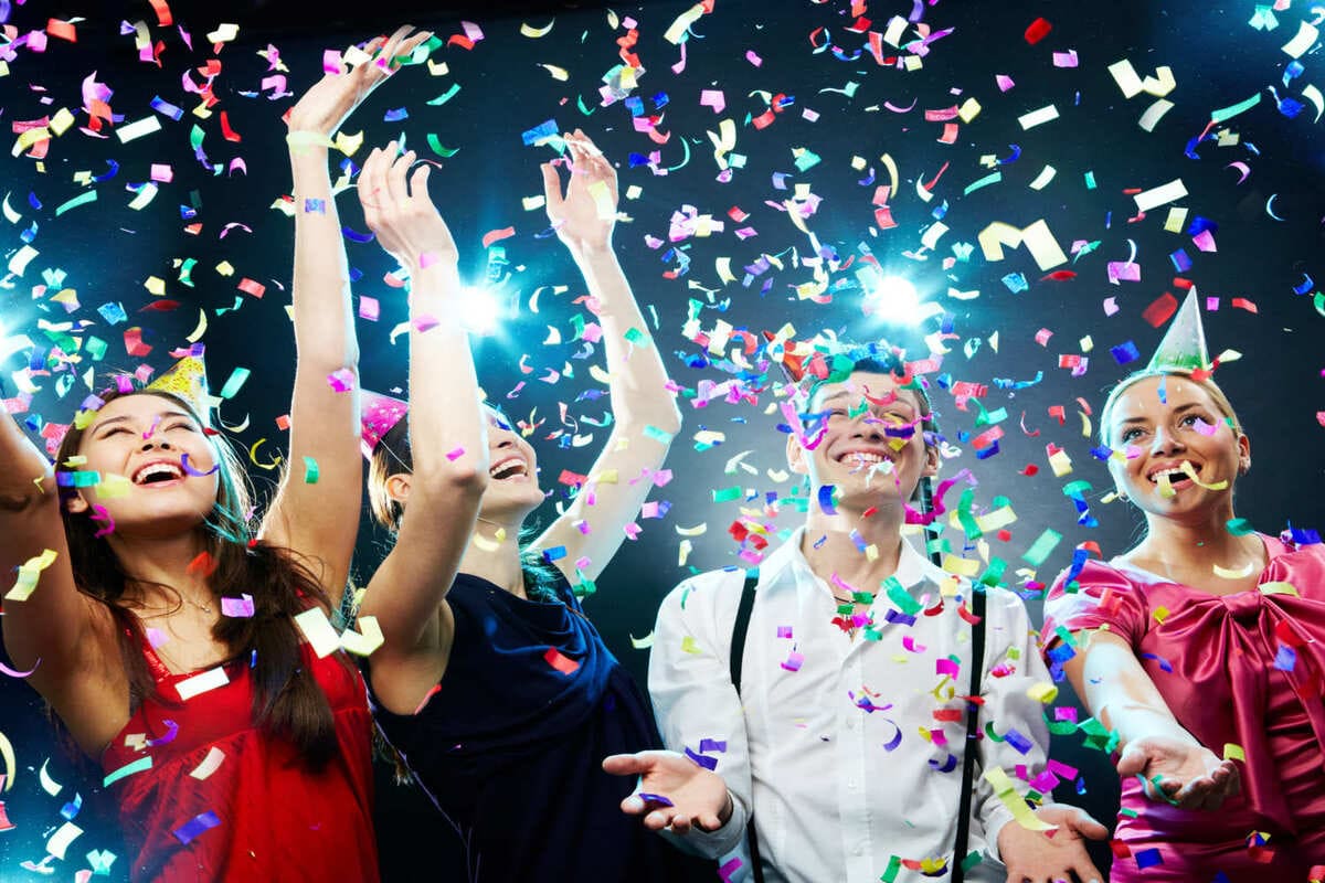 4 party package holidays (1) (1)