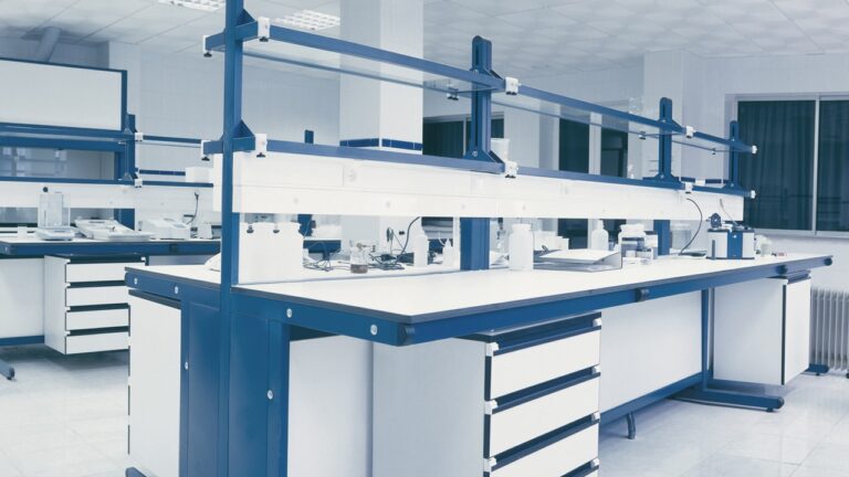 Complete Analysis On Laboratoty Benches