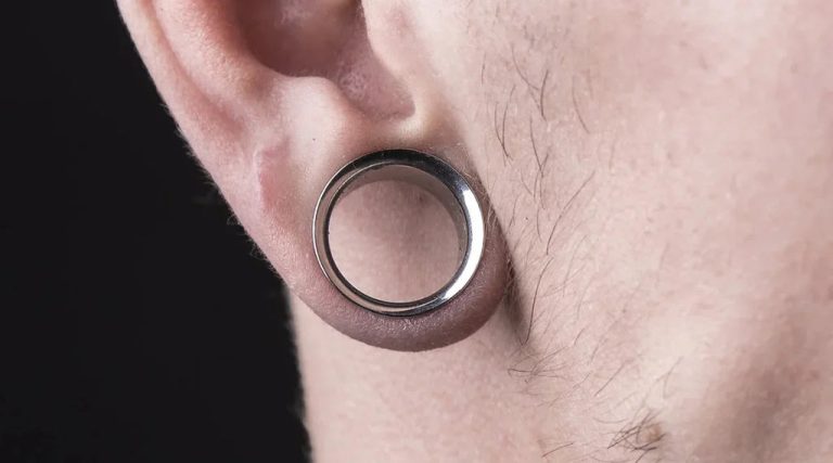 Best Small Ear Gauges – An Overview